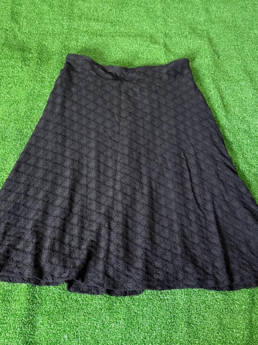 Zac & Rachel Black Lace Skirt Size M Elastic Waist Lined A-Line Pull-On Textured
